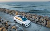 Toyota Innova Cross Hybrid - Không đắt mà vẫn xắt ra miếng