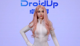 Robot Moya có thân nhiệt như người, giá hơn 4 tỷ đồng