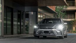 Lời giải cho nhu cầu chọn sedan hạng D sang trọng và rộng rãi của doanh nhân thành đạt