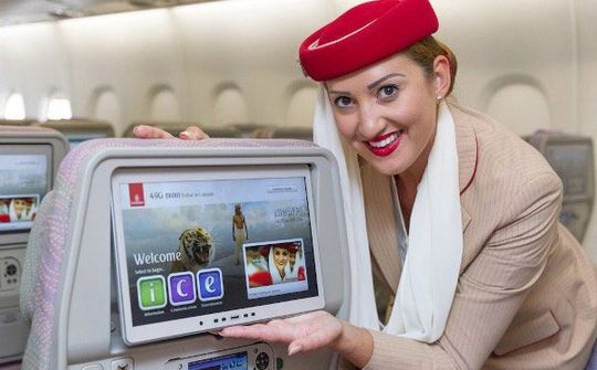 Emirates ra mắt hệ thống giải trí mới trên máy bay