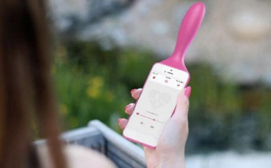 Izivibe - smartphone "biến thái"