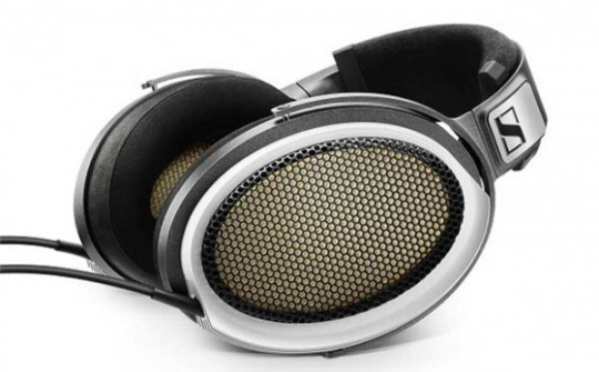 Cận cảnh chiếc tai nghe Sennheiser trị giá 1,2 tỷ đồng