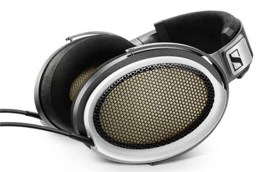 Cận cảnh chiếc tai nghe Sennheiser trị giá 1,2 tỷ đồng