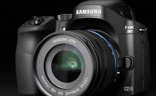 Samsung rút khỏi thị trường máy ảnh tại Anh