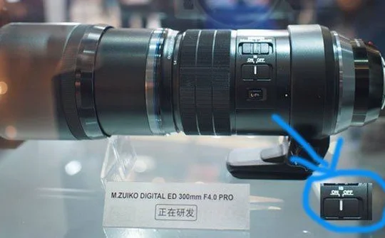 Olympus ra mắt ống kính 300mm, giá gần 60 triệu đồng