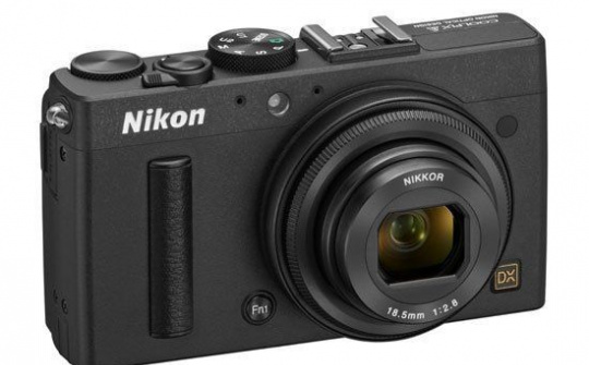 Máy ảnh cảm biến 1" chuẩn bị lên kệ