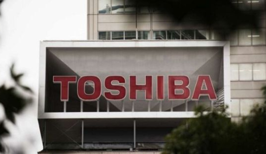 Toshiba lao đao vì hàng loạt biến cố