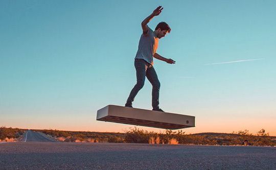 Arcaboard - ván trượt trên không có giá gần 20.000 USD