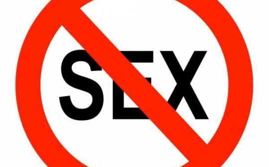 Các đại gia thanh toán trực tuyến bị tuýt còi vì… chống khiêu dâm