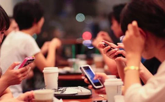 Bảo mật: Biết nguy hiểm vẫn “lao vào”