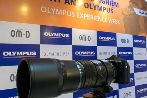 Olympus khoe dàn máy ảnh "chất" cùng ống kính M.Zuiko