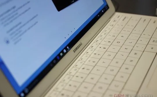 Samsung Galaxy TabPro S có giá khởi điểm 999 Euro