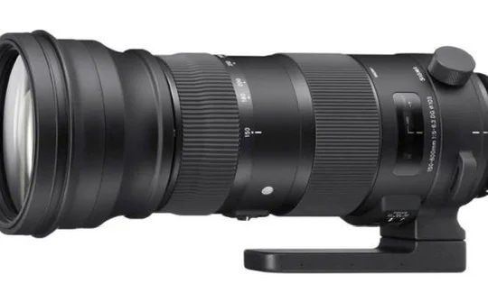 Sigma lên kệ dòng ống kính siêu zoom