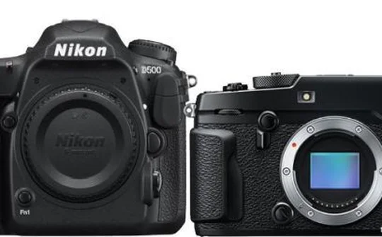 Nikon D500 đọ dáng cùng Fuji X-Pro 2