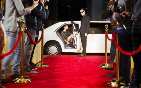 Twitter ưu đãi các “sao” để thu hút người dùng