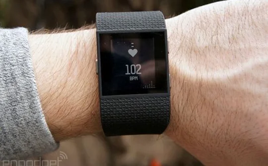 Fitbit bị kiện vì thiết bị đo nhịp tim báo sai số
