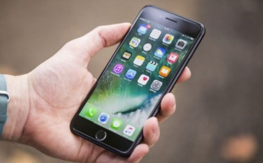 iPhone cũng bí mật theo dõi người dùng?