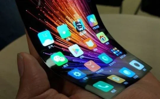 Xiaomi đang phát triển màn hình uốn cong?