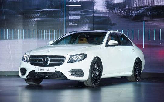 Mercedes-Benz E-Class 2017: "Tốt gỗ tốt cả nước sơn"