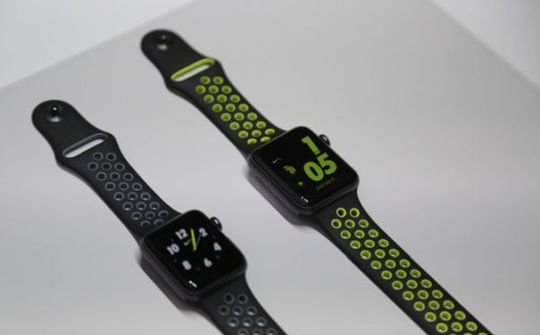 Apple và Nike "bắt tay" ra mắt đồng hồ thông minh Nike+