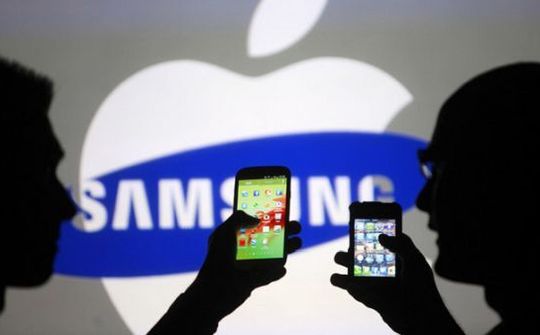 Doanh số smartphone của Apple sắp đuổi kịp Samsung