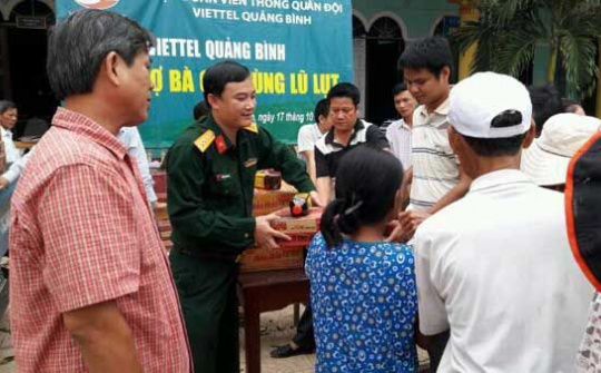 Cán bộ, nhân viên Viettel ủng hộ "khẩn" 12 tỷ đồng cho đồng bào miền Trung