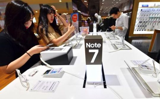 Galaxy Note 7 vẫn được bày bán tại Hong Kong (Trung Quốc)