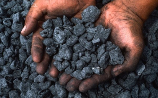 Chúng ta đánh đổi gì lấy những viên pin smartphone? (Kỳ III)