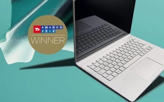 Microsoft Surface Book giành giải thưởng "Laptop của năm"
