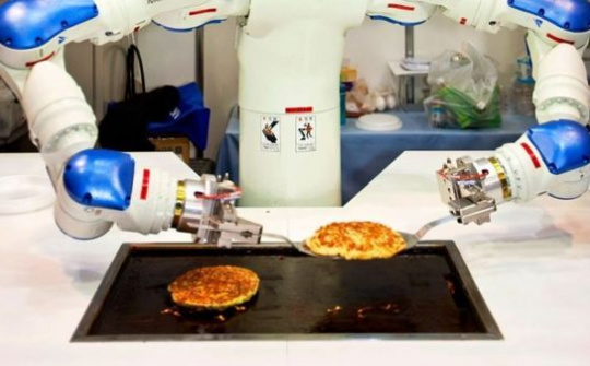 Robot bán pizza lưu động