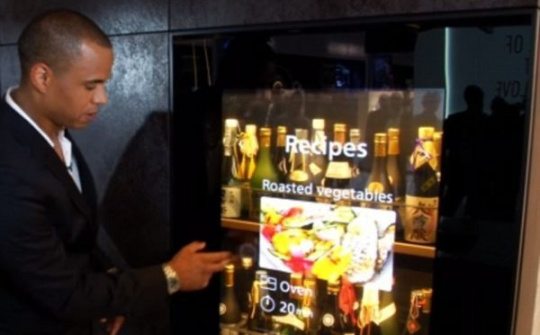 Panasonic giới thiệu tivi màn hình trong suốt siêu mỏng