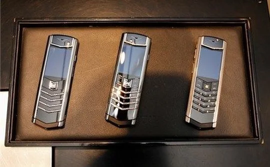 Vertu làm điện thoại riêng cho thị trường Việt Nam