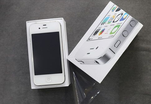 iPhone 4S về Việt Nam với giá 3,2 triệu đồng