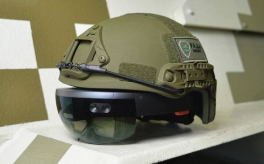 Kính VR HoloLens được trang bị cho quân đội Ukrania