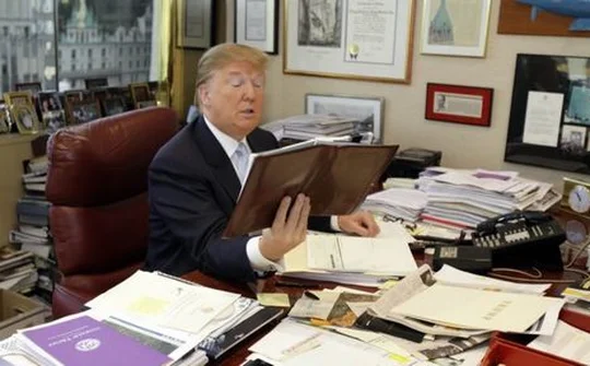 Donald Trump mù tịt về công nghệ