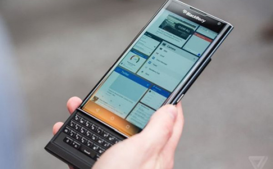 DROID Turbo 3 xuất hiện với cảm biến của máy ảnh chuyên nghiệp