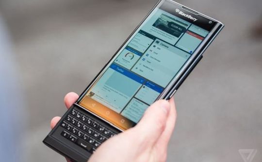 DROID Turbo 3 xuất hiện với cảm biến của máy ảnh chuyên nghiệp