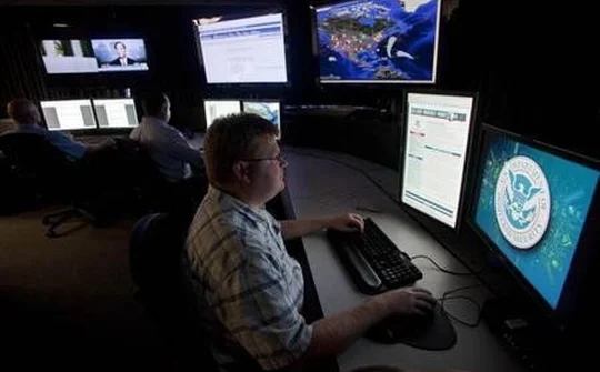 FBI có thể xâm nhập vào hầu hết thiết bị mã hóa