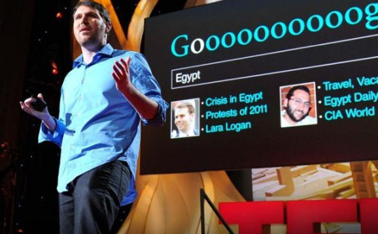 Chúng ta đang bị Google, Facebook thao túng như thế nào?