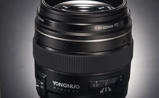 Yongnuo ra mắt ống kính 100mm f/2 cho Canon, giá 3,8 triệu đồng