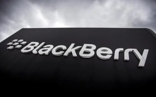 BlackBerry tham gia vào mảng xe hơi tự lái của Ford