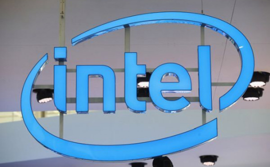 Cắt giảm nhân sự, Intel có thể đóng cửa mảng thiết bị đeo