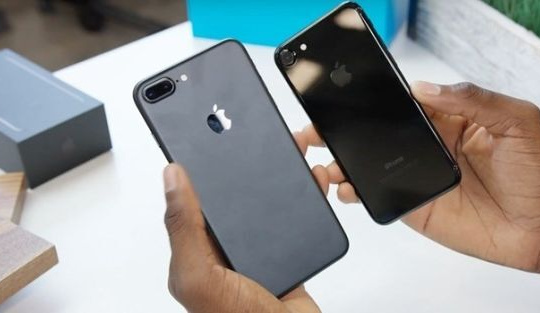 iPhone 7 chính hãng bắt đầu giảm giá mạnh