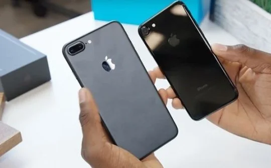 iPhone 7 chính hãng bắt đầu giảm giá mạnh