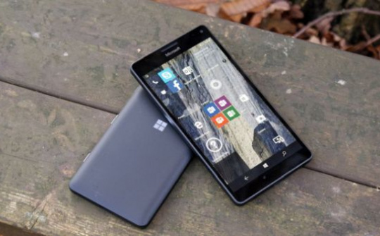 Microsoft tiến hành xả hàng tồn kho cho các mẫu smartphone Windows 10