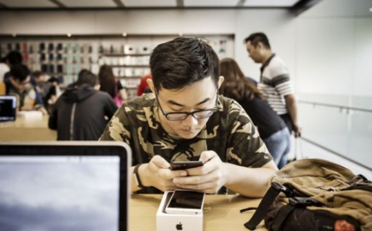 Trung Quốc: Nô nức độ iPhone 6 lên 7