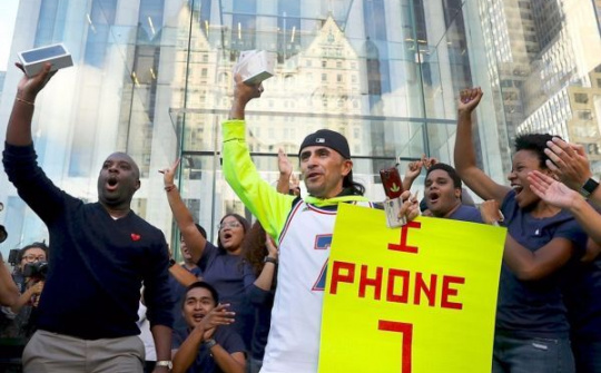 Thị trường smartphone quý III: Mỗi Apple có lãi