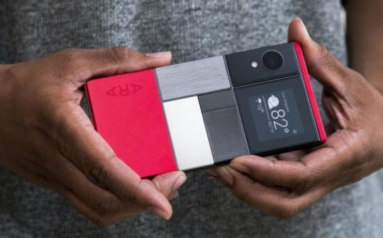 Facebook đang bí mật chế tạo điện thoại?