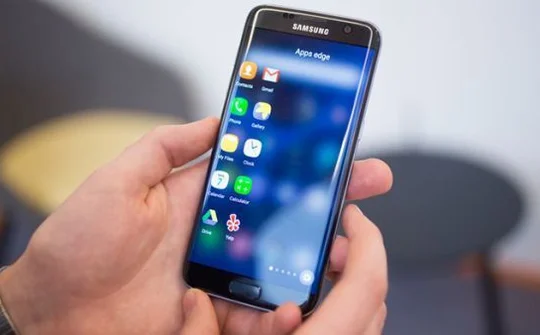 Galaxy S7 và S7 Edge được cập nhật thẳng lên Android 7.1.1