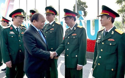 Thủ tướng Nguyễn Xuân Phúc: Chúng ta rất cần có nhiều tập đoàn như Viettel